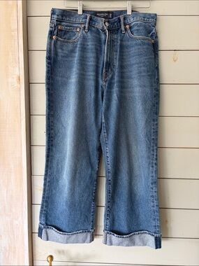 Abercrombie & Fitch Baggy Jeans (Men’s) – Size 33x30